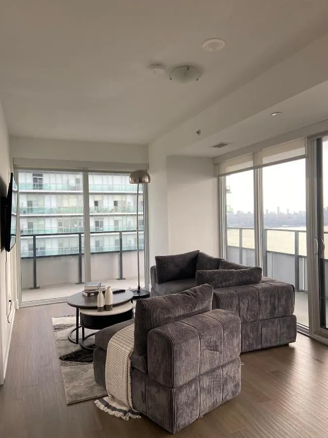 1 Bedroom Waterfront Condo Toronto