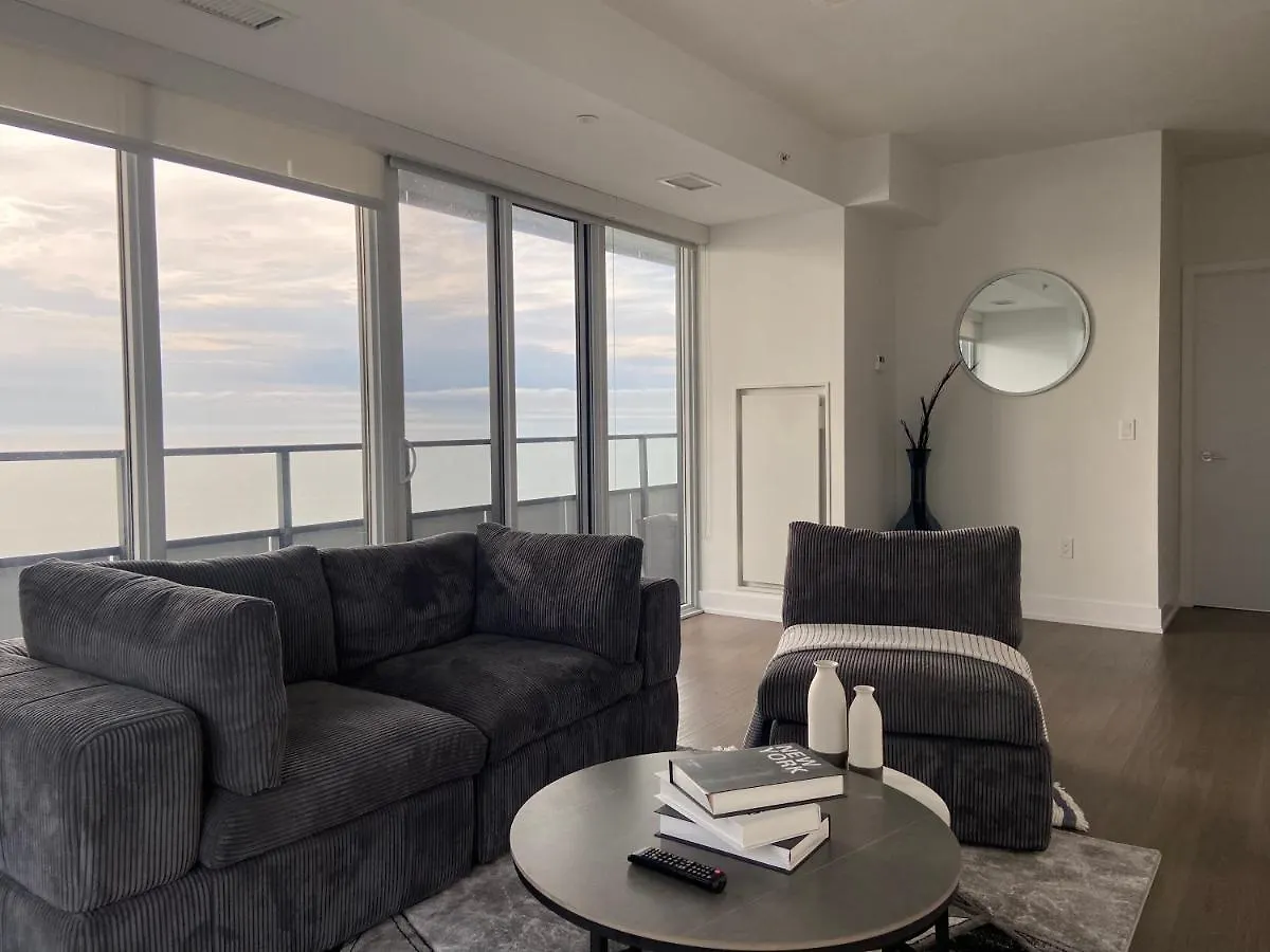 1 Bedroom Waterfront Condo Toronto 0*,  Canada